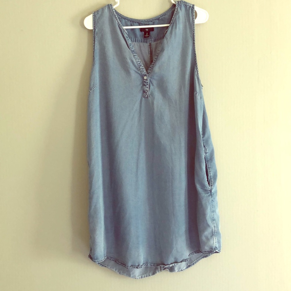 Gap Denim Dress 💙 (with pockets!)